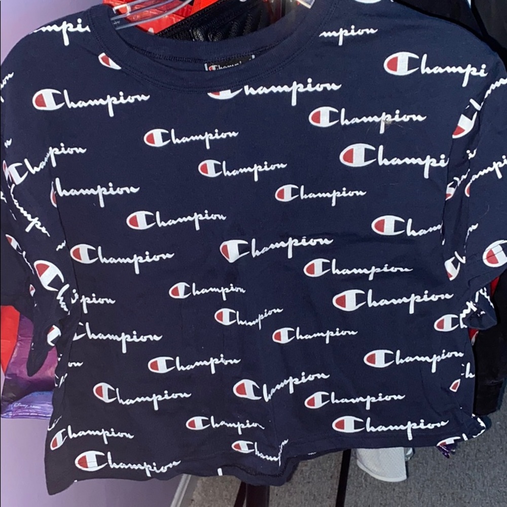 champion cropped shirt